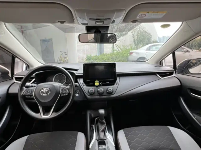 Toyota Corolla — Фото автомобиля 14
