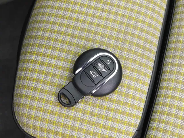 MINI Hatch — Фото автомобиля 20