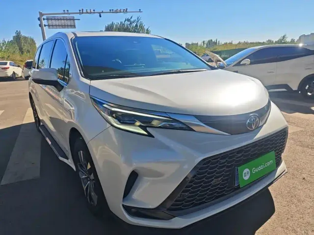 Toyota Granvia — Фото автомобиля 3