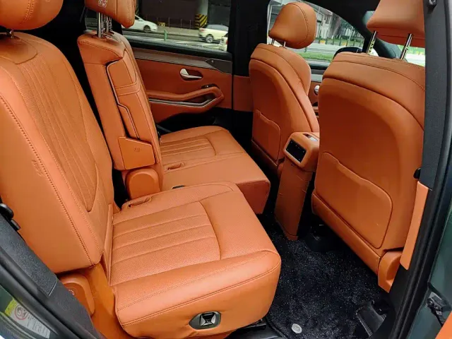 BYD Tang L — Фото автомобиля 11