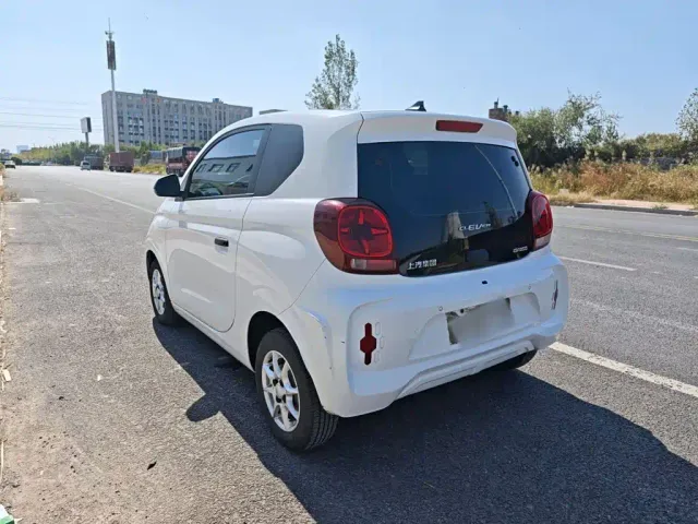 Roewe Clever — Фото автомобиля 4