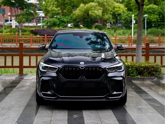 BMW X6 M — Фото автомобиля 2