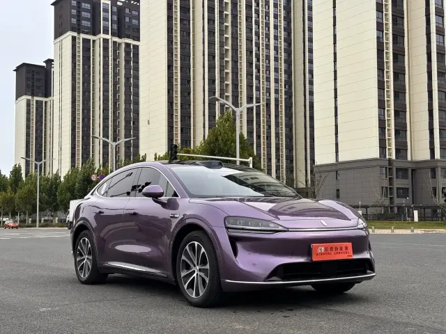 Zhijie Luxeed R7 2026 Pure Electric Max+ — Фото автомобиля 3