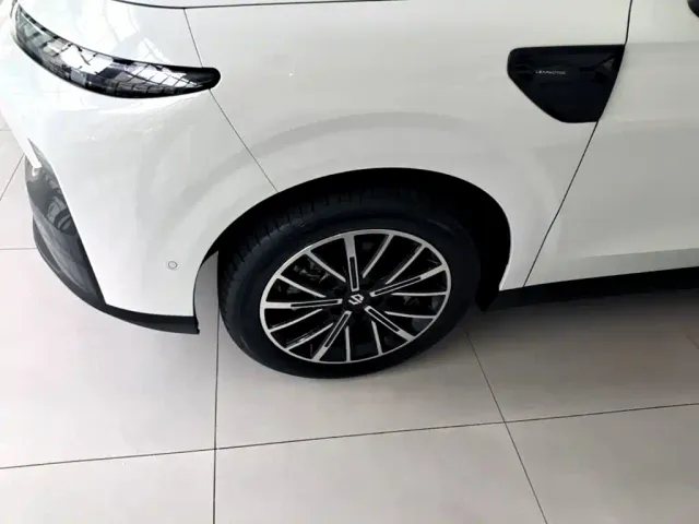 Leapmotor B10 — Фото автомобиля 22