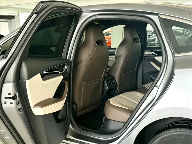 BYD Qin PLUS — Фото автомобиля 9