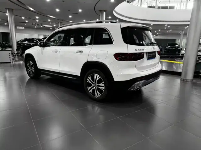 Mercedes-Benz GLB-Class — Фото автомобиля 3
