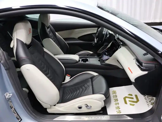 Maserati GranTurismo — Фото автомобиля 21