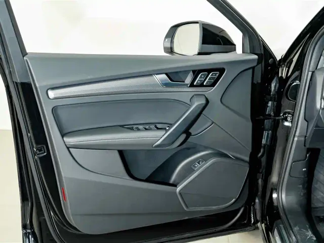 Audi Q5L — Фото автомобиля 16