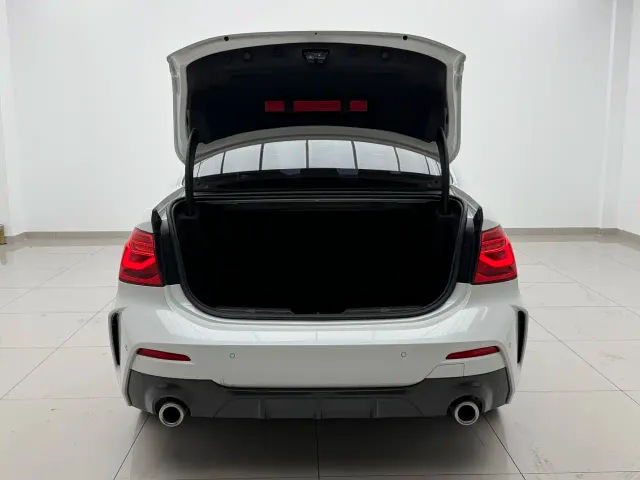 BMW 1 Series — Фото автомобиля 8