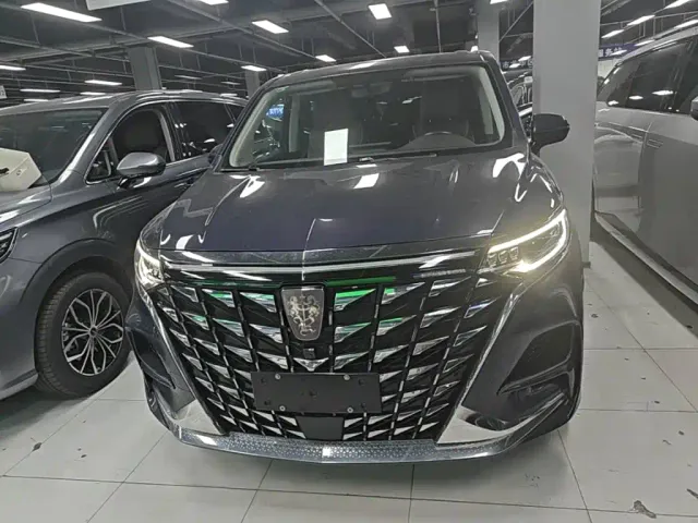 Roewe iMAX8 — Фото автомобиля 2
