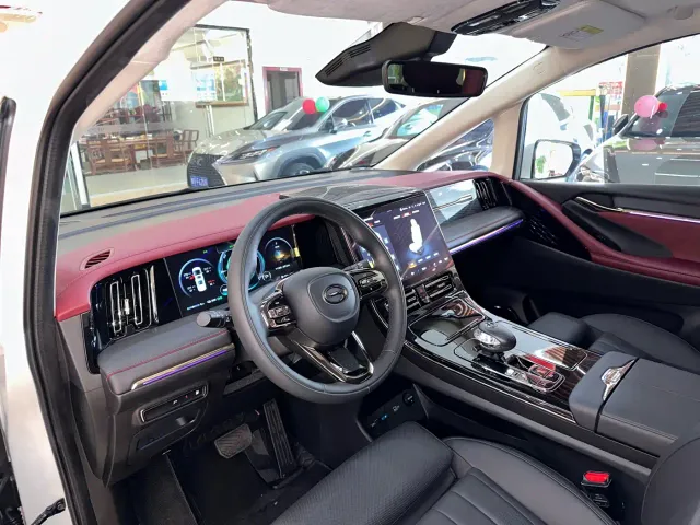 GAC Trumpchi E9 — Фото автомобиля 7