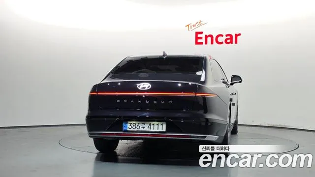 Hyundai Grandeur GN7 — Фото автомобиля 4