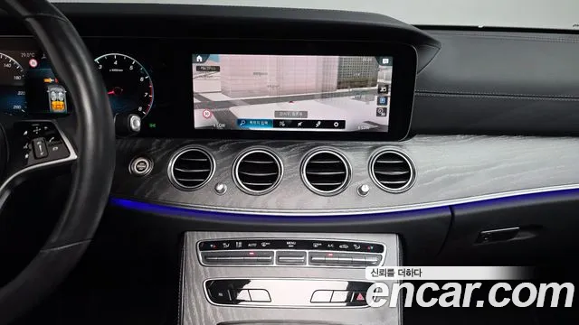 Mercedes-Benz E-Class E-класс W213 E350 4MATIC Exclusive — Фото автомобиля 11