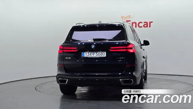 BMW X5 xDrive 40i M Sport — Фото автомобиля 3