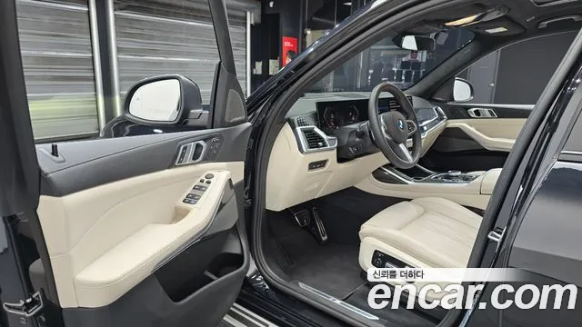 BMW X7 — Фото автомобиля 10