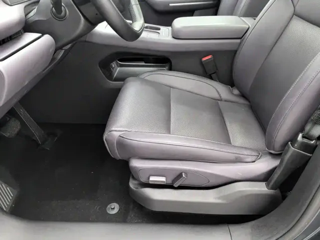 Leapmotor C10 — Фото автомобиля 20