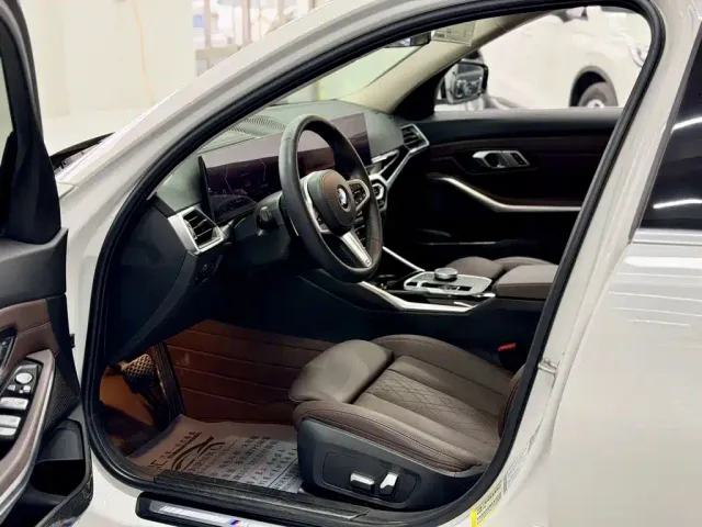 BMW 3 Series — Фото автомобиля 8