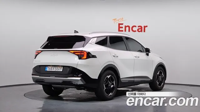Kia Sportage Новый Sportage 5 поколение Бензин 1.6 турбо 2WD — Фото автомобиля 2