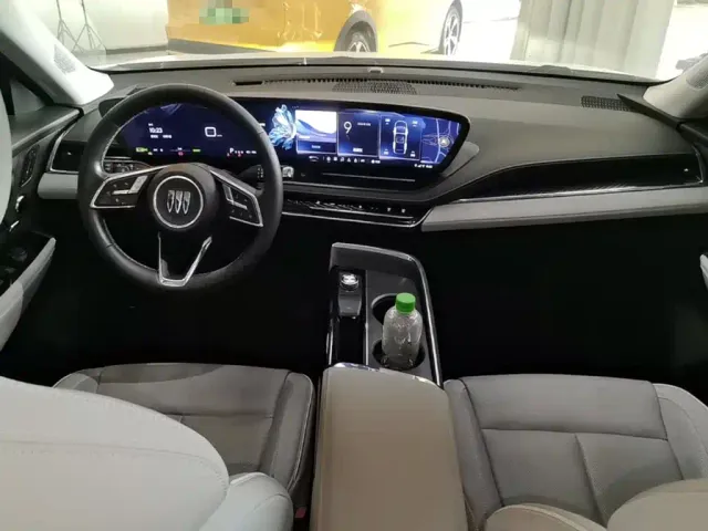 Buick E5 — Фото автомобиля 9