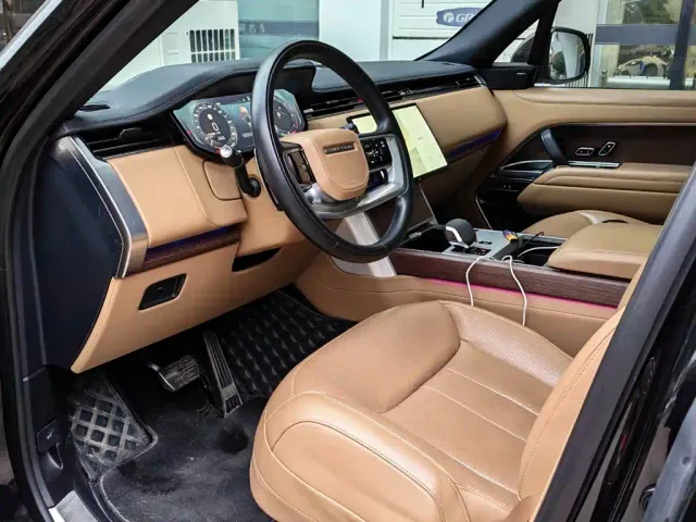 Land Rover Range Rover — Фото автомобиля 3