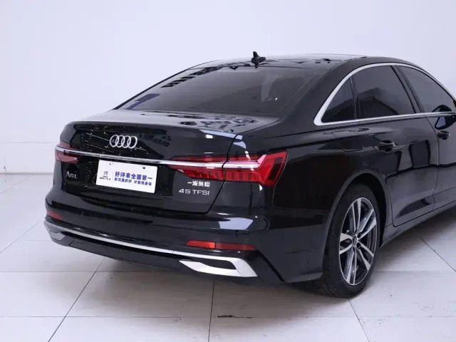 Audi A6L — Фото автомобиля 8
