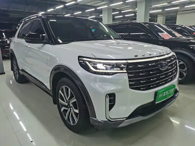Ford Explorer — Фото автомобиля 6