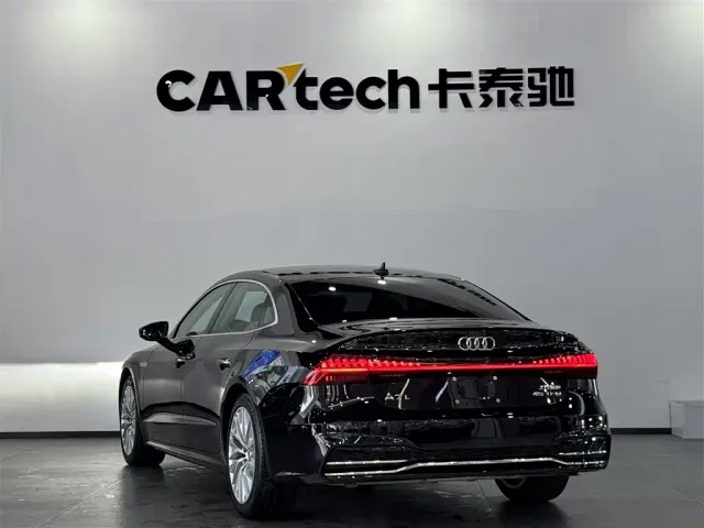 Audi A7L — Фото автомобиля 6