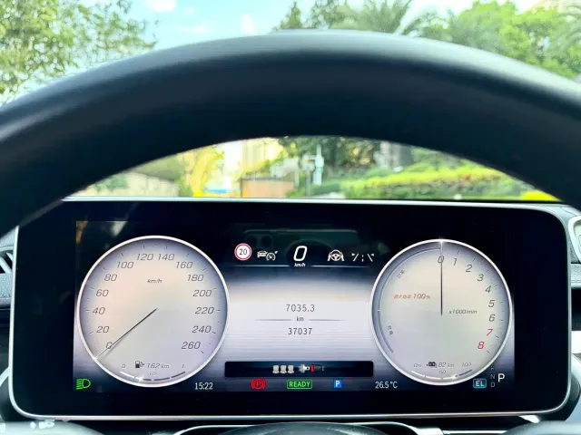 Mercedes-Benz S-Class — Фото автомобиля 12