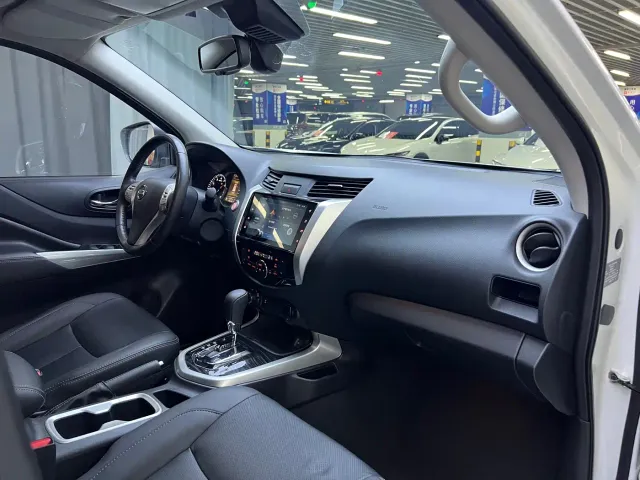 Nissan Terra — Фото автомобиля 12