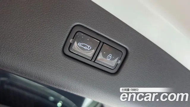 Genesis GV70 2.5T Бензин 2WD — Фото автомобиля 15