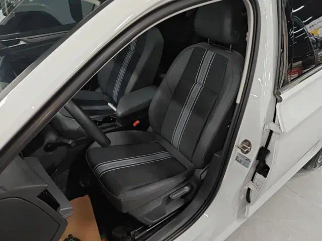 Volkswagen Sagitar — Фото автомобиля 14