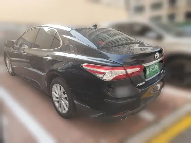 Toyota Camry — Фото автомобиля 24