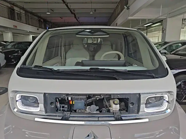 Baojun KiWi EV — Фото автомобиля 19