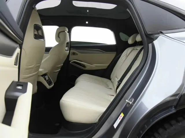 BYD Song L EV — Фото автомобиля 7