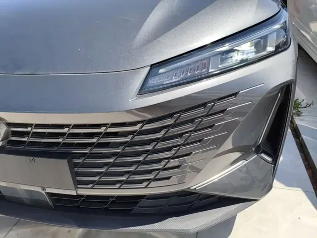 Changan Lamore — Фото автомобиля 23