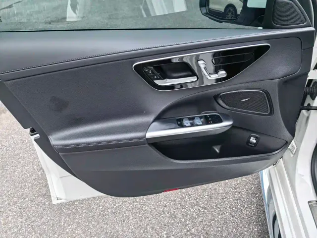 Mercedes-Benz C-Class — Фото автомобиля 15