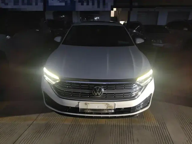 Volkswagen Sagitar — Фото автомобиля 2