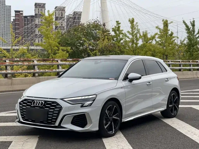 Фотография автомобиля — Audi A3