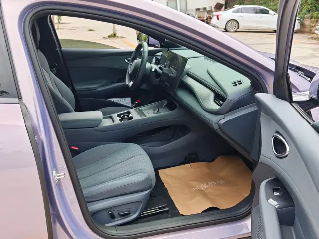 BYD Seal 06 GT — Фото автомобиля 11