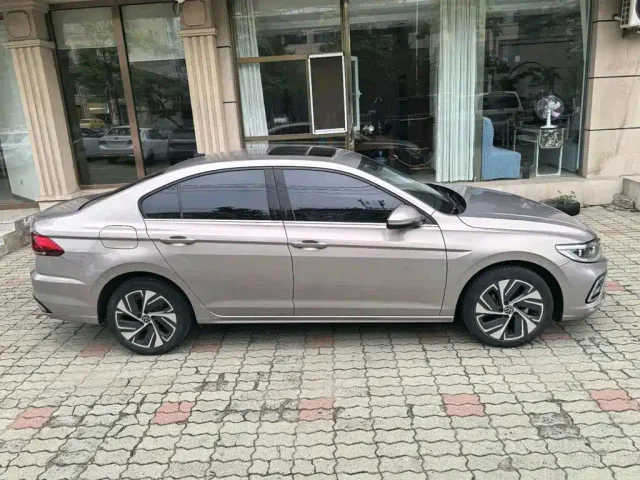 Volkswagen Bora — Фото автомобиля 3