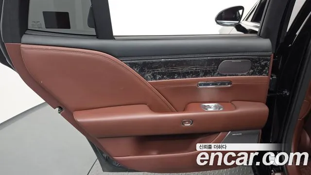 Genesis G90 RS4 — Фото автомобиля 14