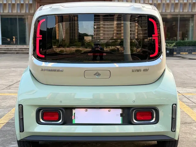 Baojun KiWi EV — Фото автомобиля 8