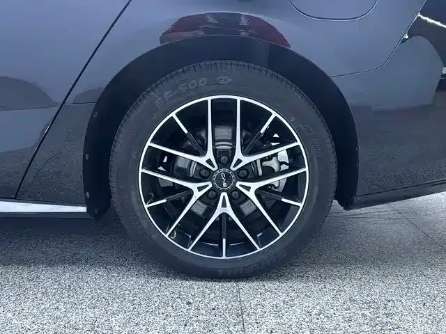 BYD Seal 07 DM-i — Фото автомобиля 11