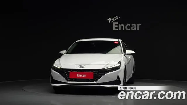 Hyundai Avante CN7 — Фото автомобиля 3