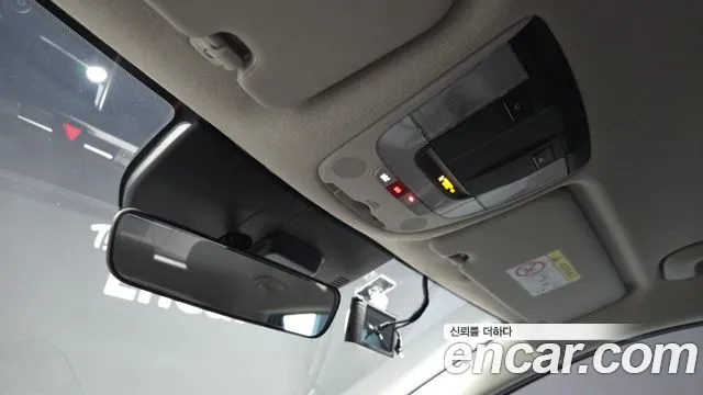 Kia Niro New — Фото автомобиля 26