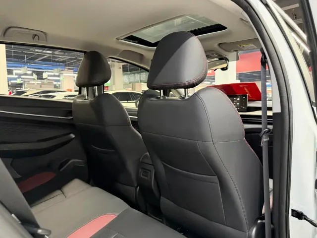 Geely Vision X3 — Фото автомобиля 11