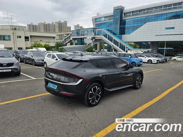 Kia EV6 — Фото автомобиля 6