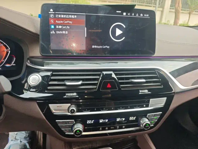 BMW 5 Series — Фото автомобиля 9
