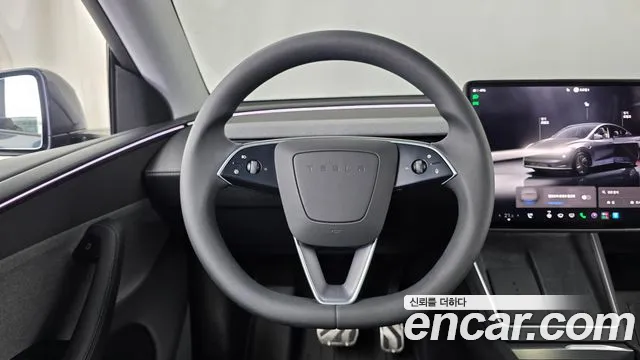 Tesla Model Y — Фото автомобиля 18
