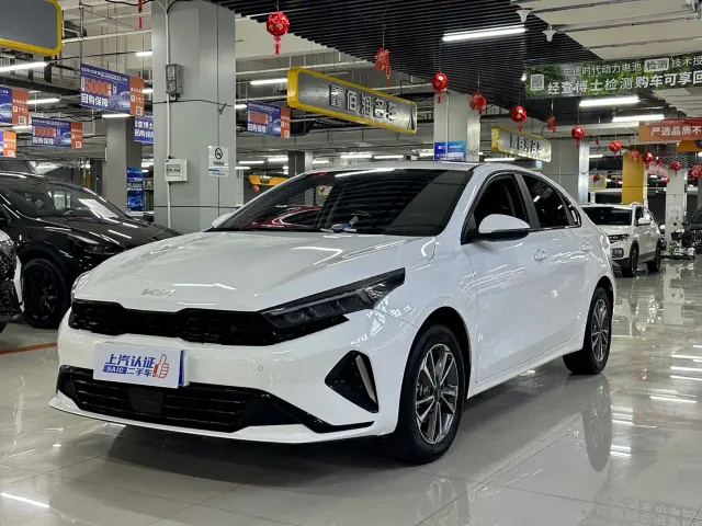 Фотография автомобиля — Kia K3